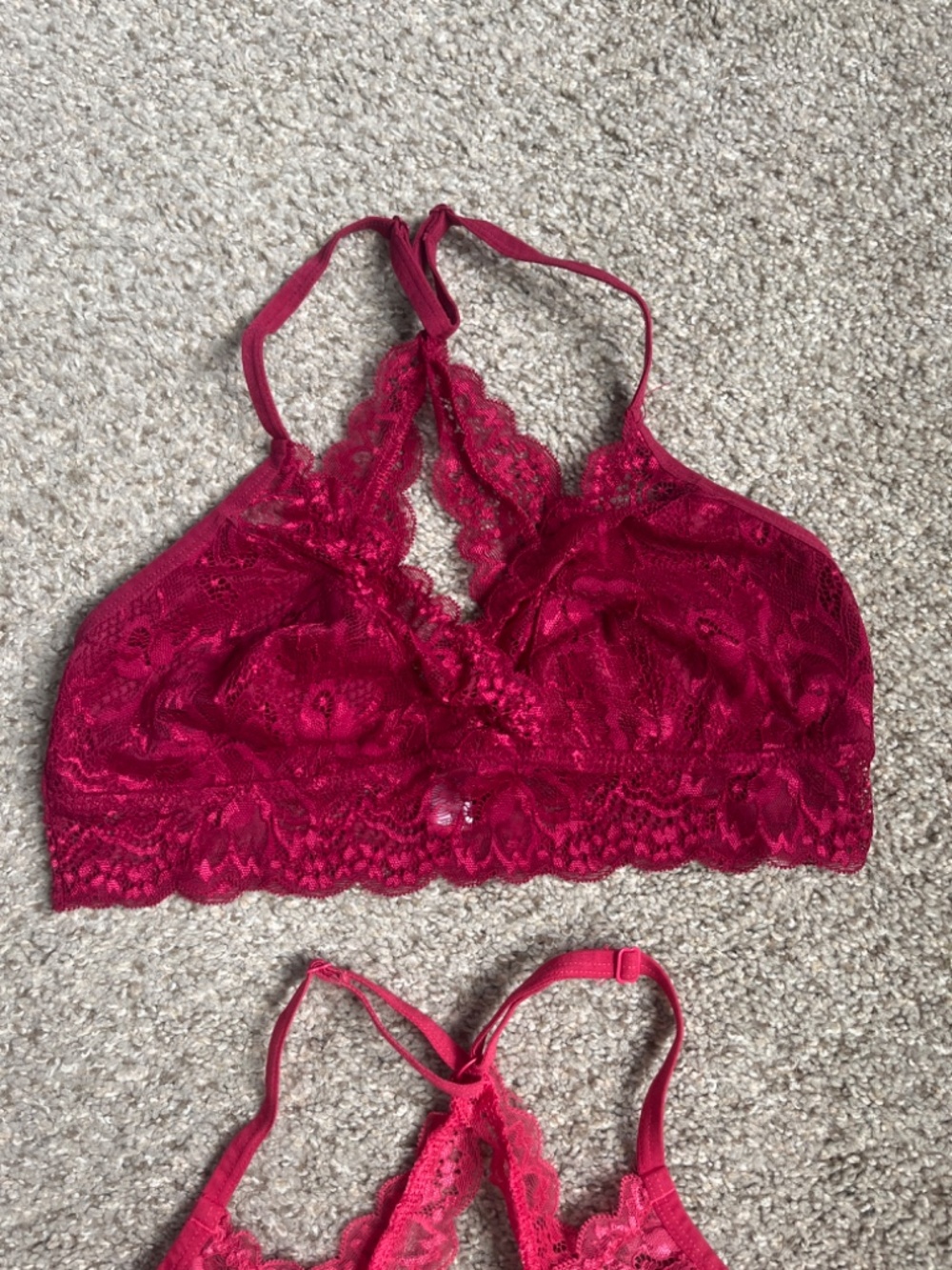 2 bralettes - Picture 3 of 6